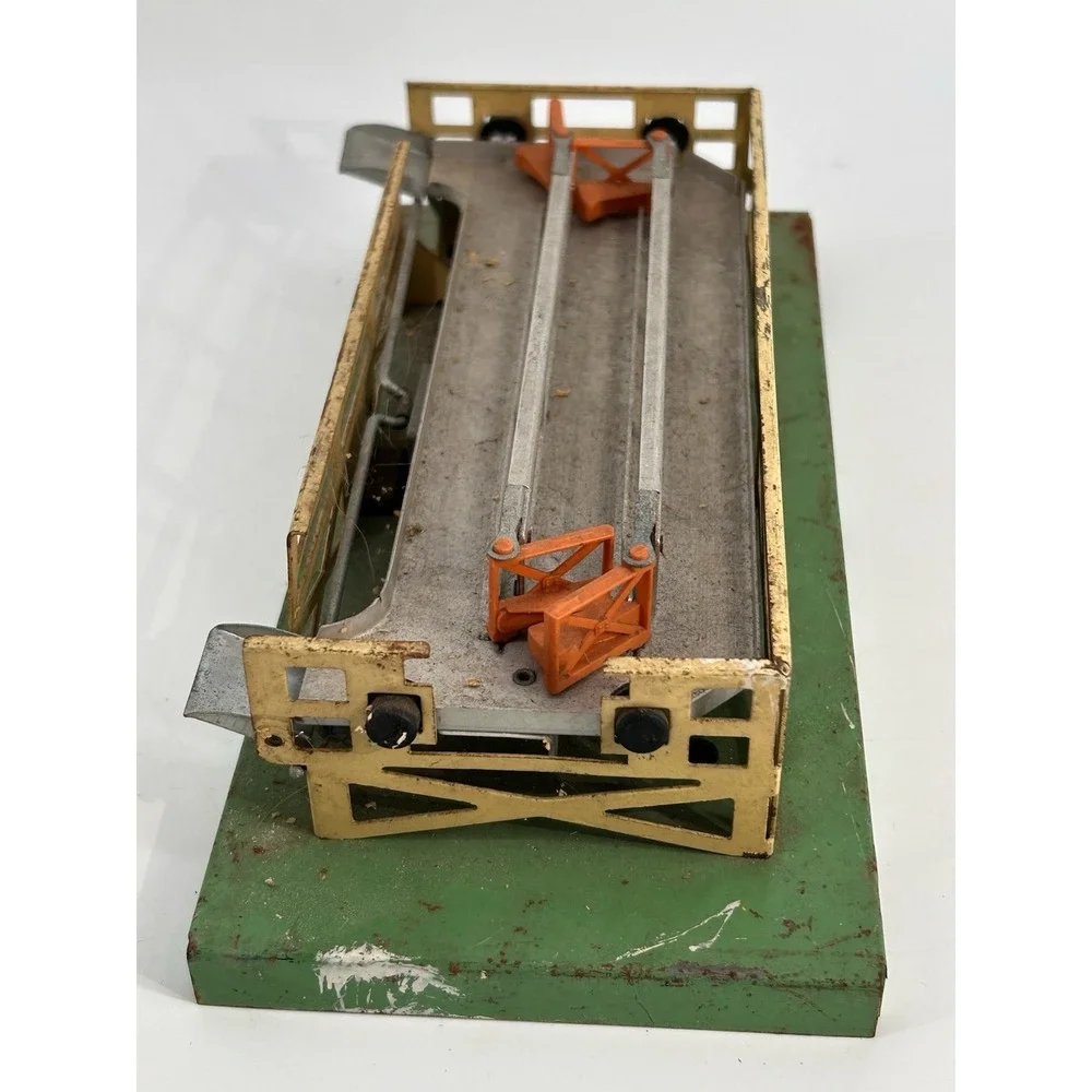1949 to 1955 Lionel Cattle Stockyard # 3656 Model Made in United States Lot Of 2